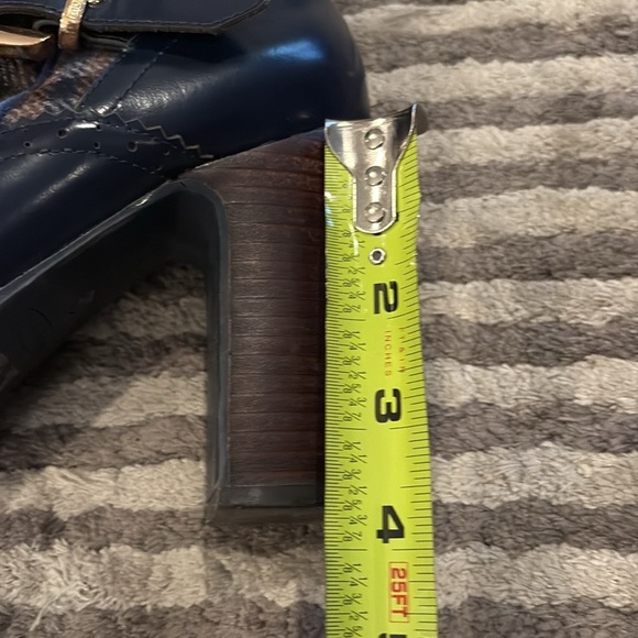 Mellow Yellow Heeled Boots - Picture 14 of 16